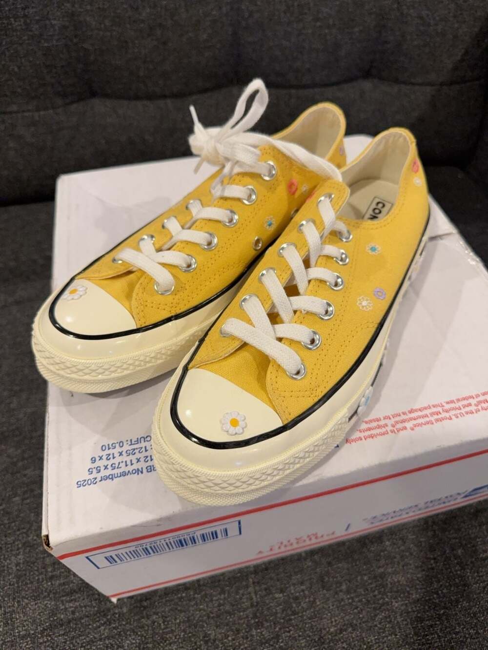 Converse Chuck Taylor All Star Sunflower Floral Embroidered Size 5M / 7W
